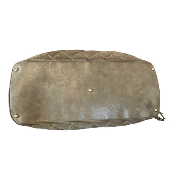 Chanel CC Sea Hit Tote Quilted Iridescent Calfskin Large - Picture 6 of 16